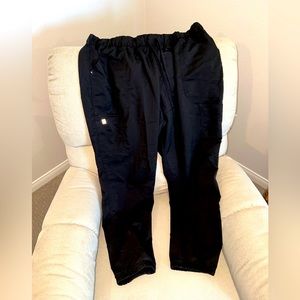 Plus Size Scrub Jogger Pants